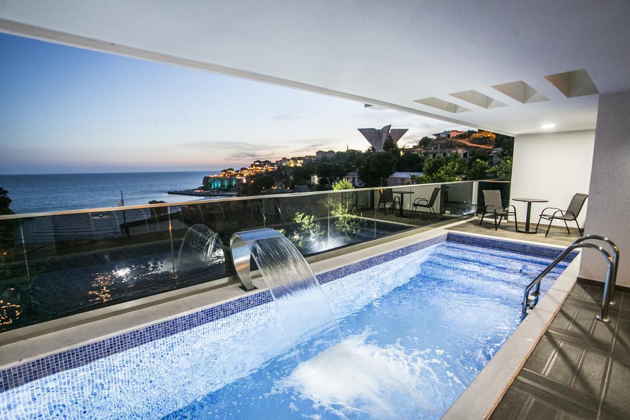 Double Room No Balcony No Seaview