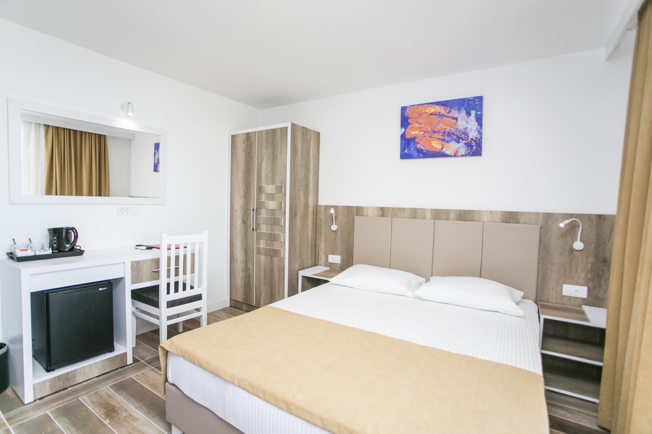 Queen Room Sea View