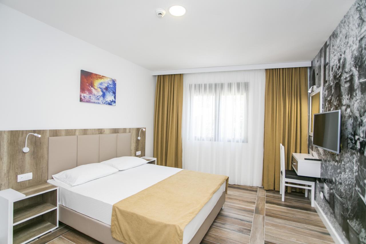 Deluxe Suite Sea View